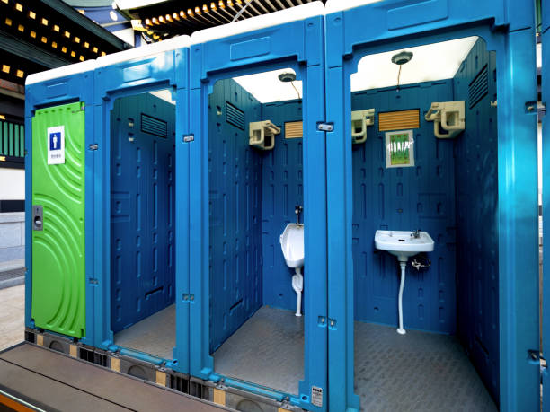 Portable Toilet Options We Offer in Plains, KS